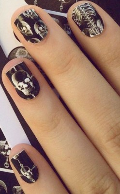 Hween mani pedi